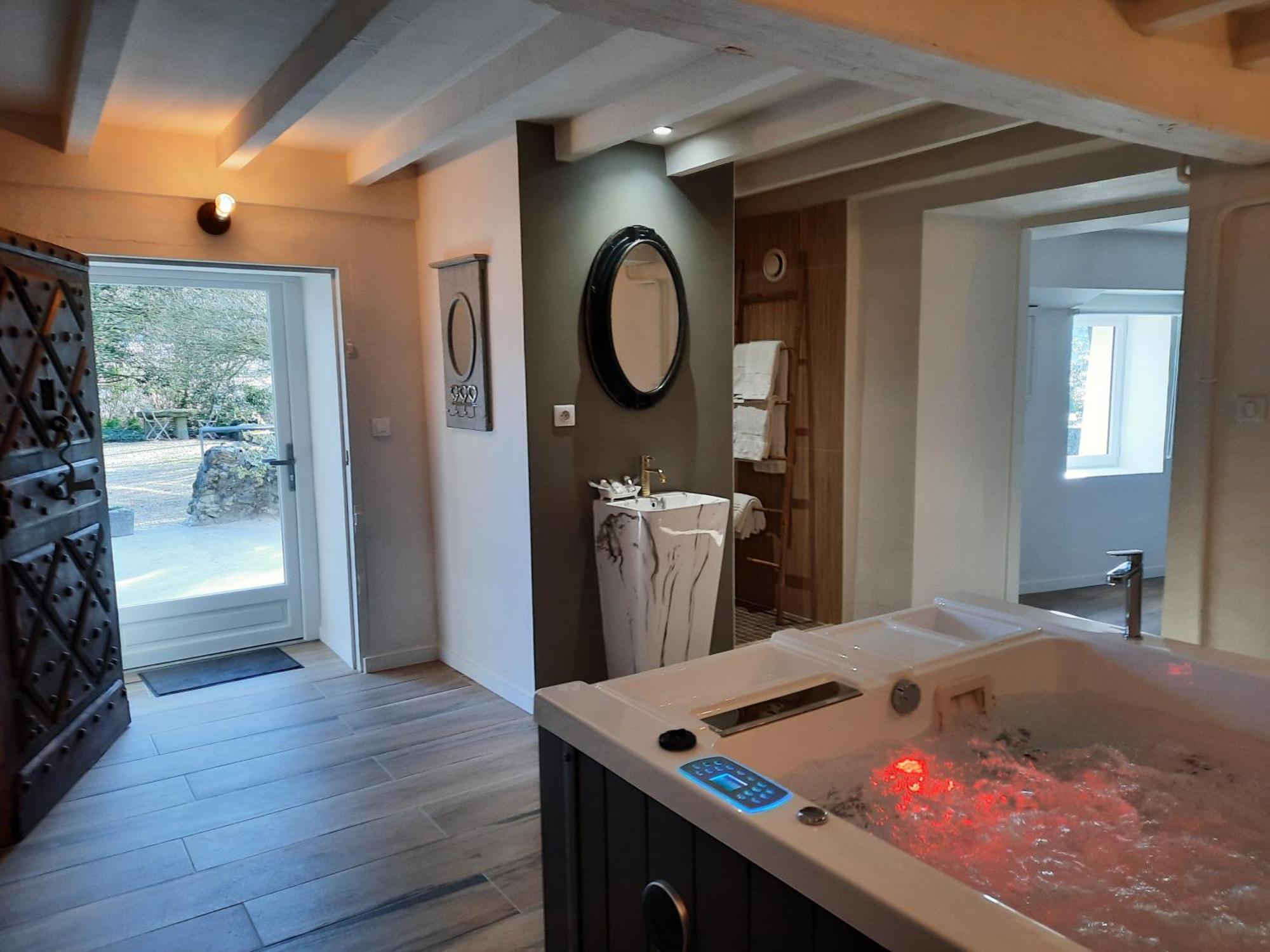 Charme Au Fil De L'Eau Hotel Vendieres Ngoại thất bức ảnh