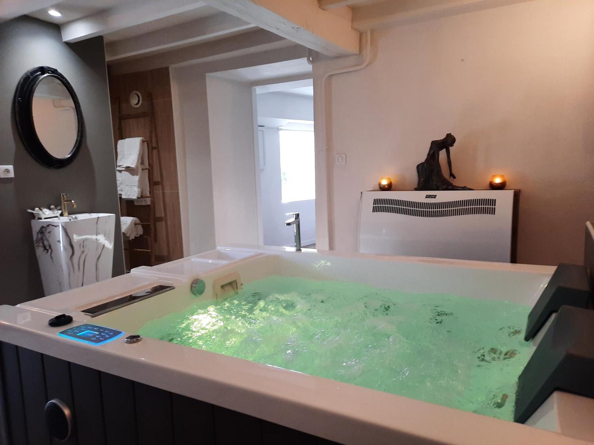 Charme Au Fil De L'Eau Hotel Vendieres Ngoại thất bức ảnh
