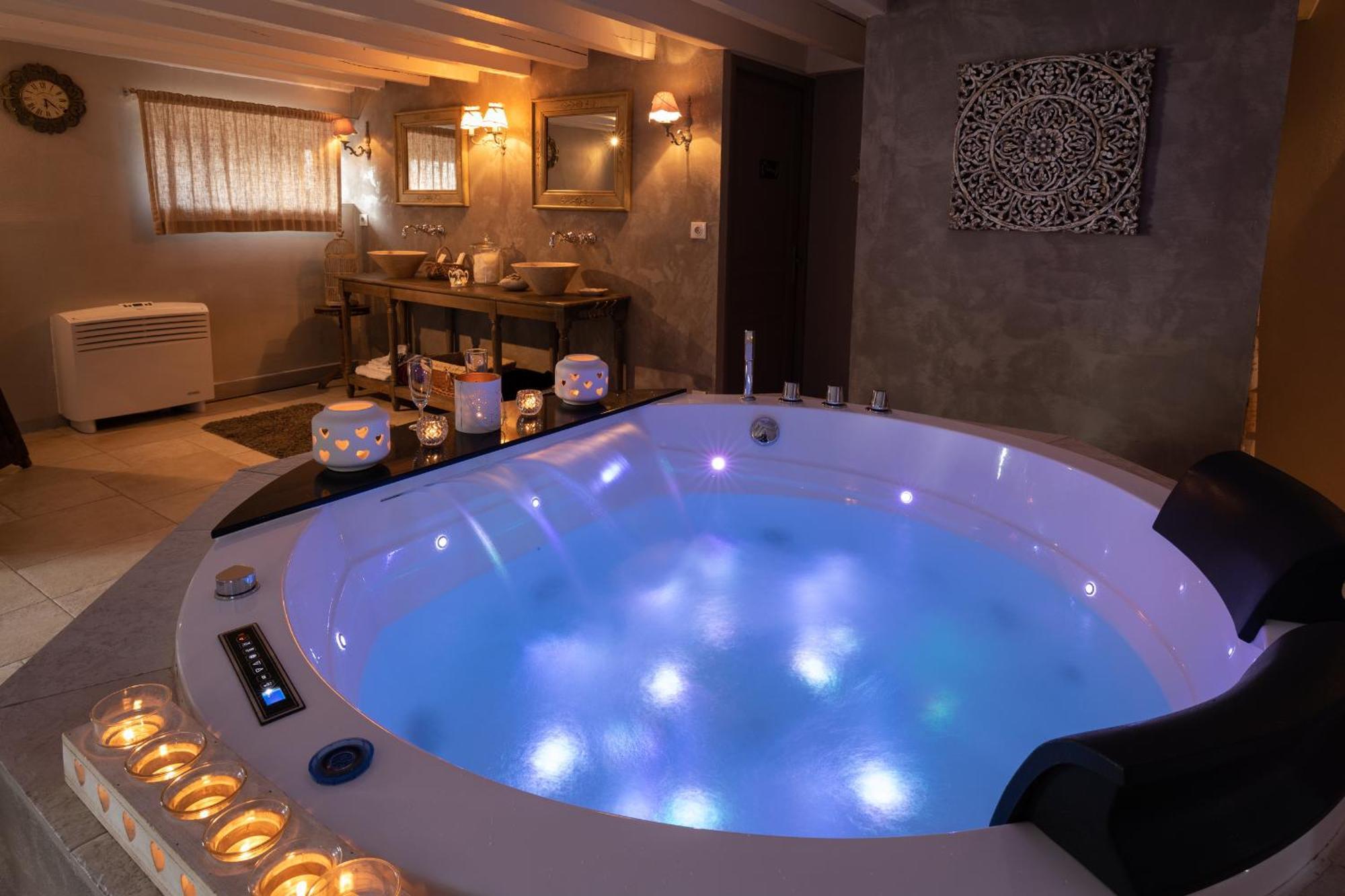 Charme Au Fil De L'Eau Hotel Vendieres Ngoại thất bức ảnh