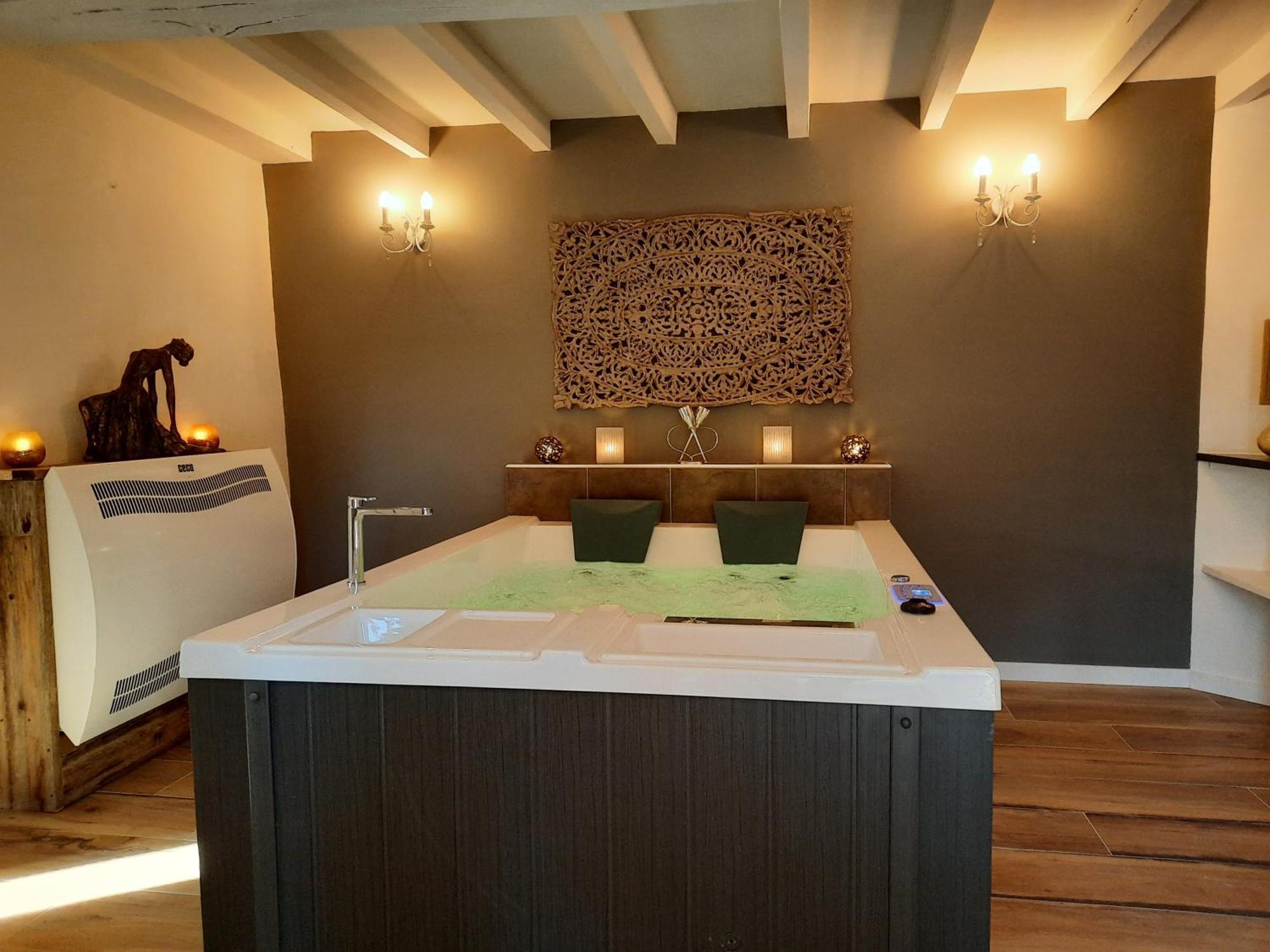 Charme Au Fil De L'Eau Hotel Vendieres Ngoại thất bức ảnh