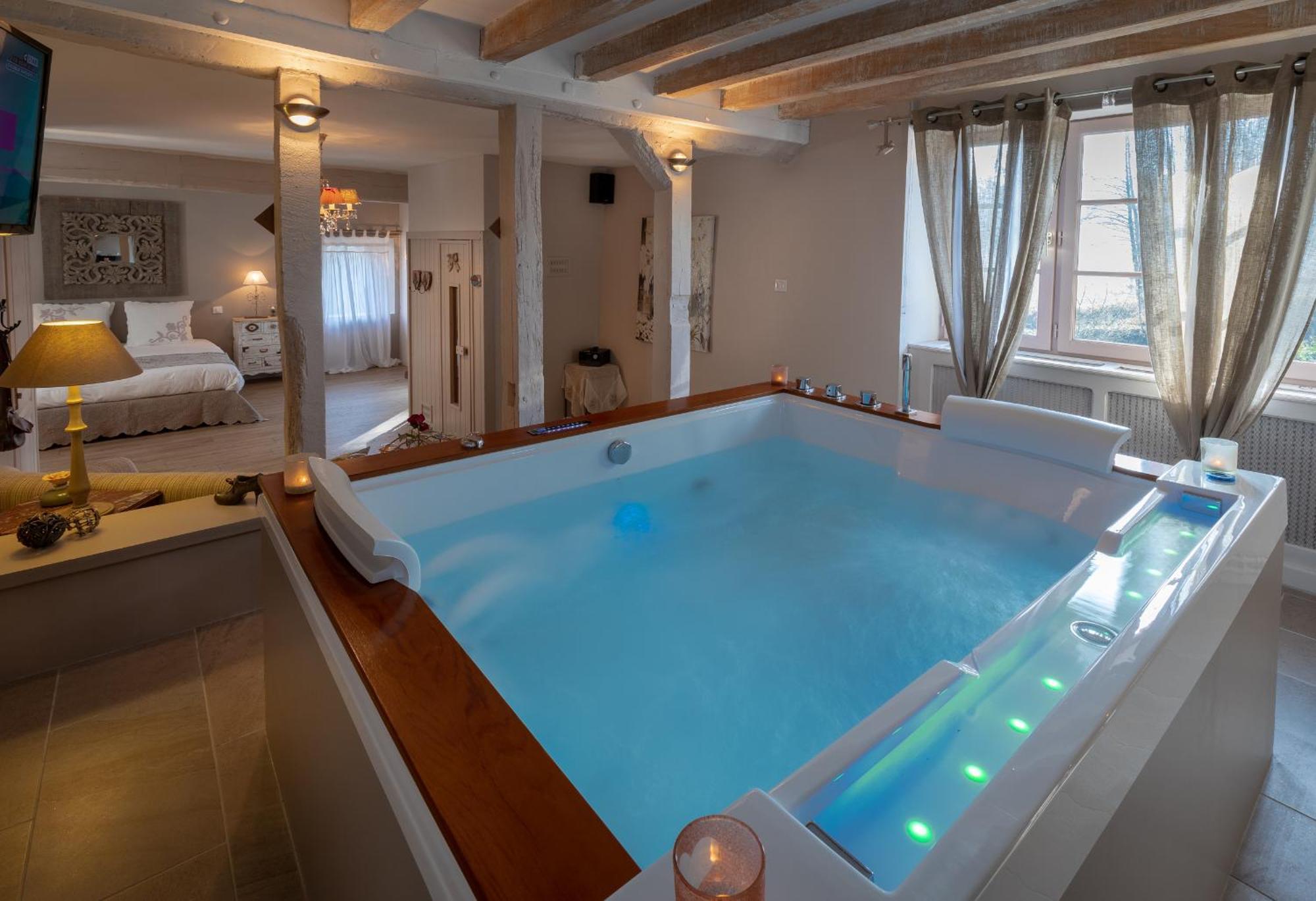 Charme Au Fil De L'Eau Hotel Vendieres Ngoại thất bức ảnh